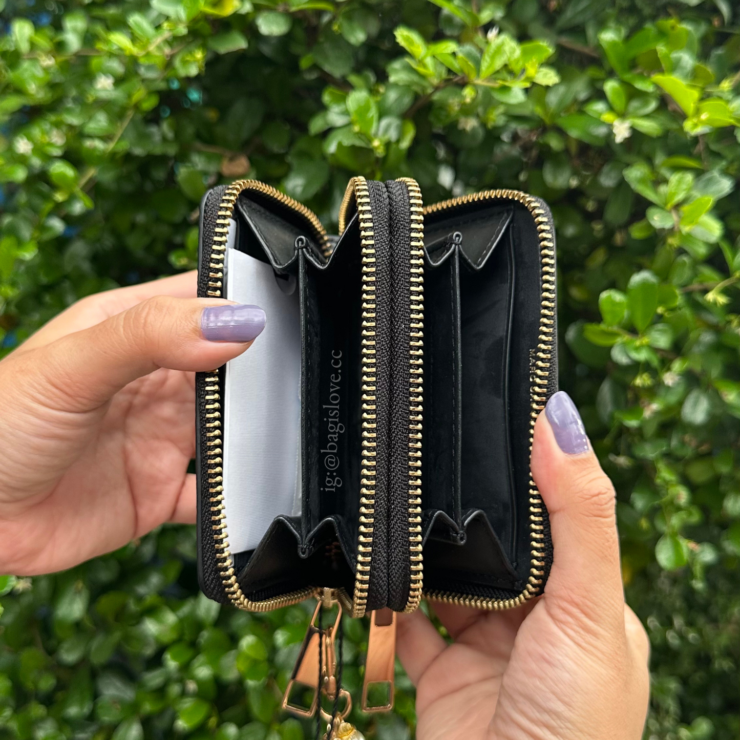 The Groove Double-Zip Leather Card Case