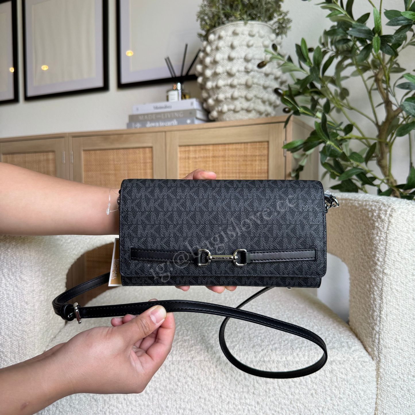 Carson Large Signature Logo  Convertible Crossbody Bag (on hand ph✨)