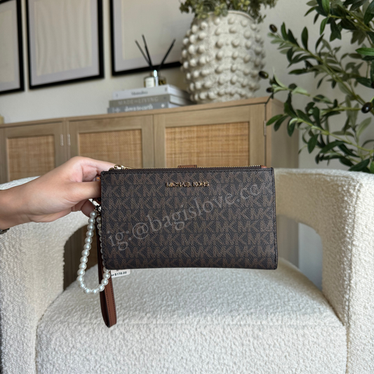 Jet Set Travel Signature Logo Smartphone Wallet in Brown (8-10 weeks arrival 📦🌊)