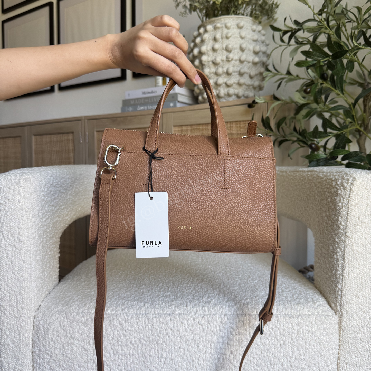 Miasofia Boston Bag in Brown (in- transit✨)