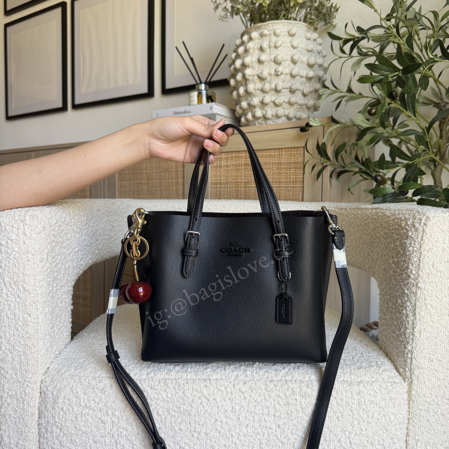 Mollie Tote Bag 25 in Black (in- transit✨)