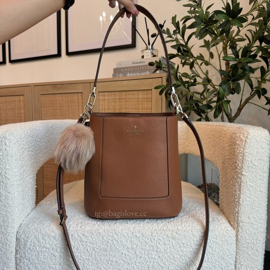 Lena Bucket Bag in Brown